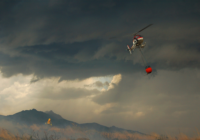 Foto Los trabajos aéreos evitan que los incendios se vuelvan más catastróficos.